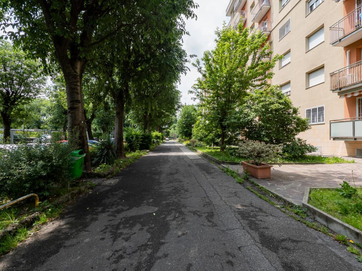 I Host Apartment - Appennini 53 Milan Exterior photo